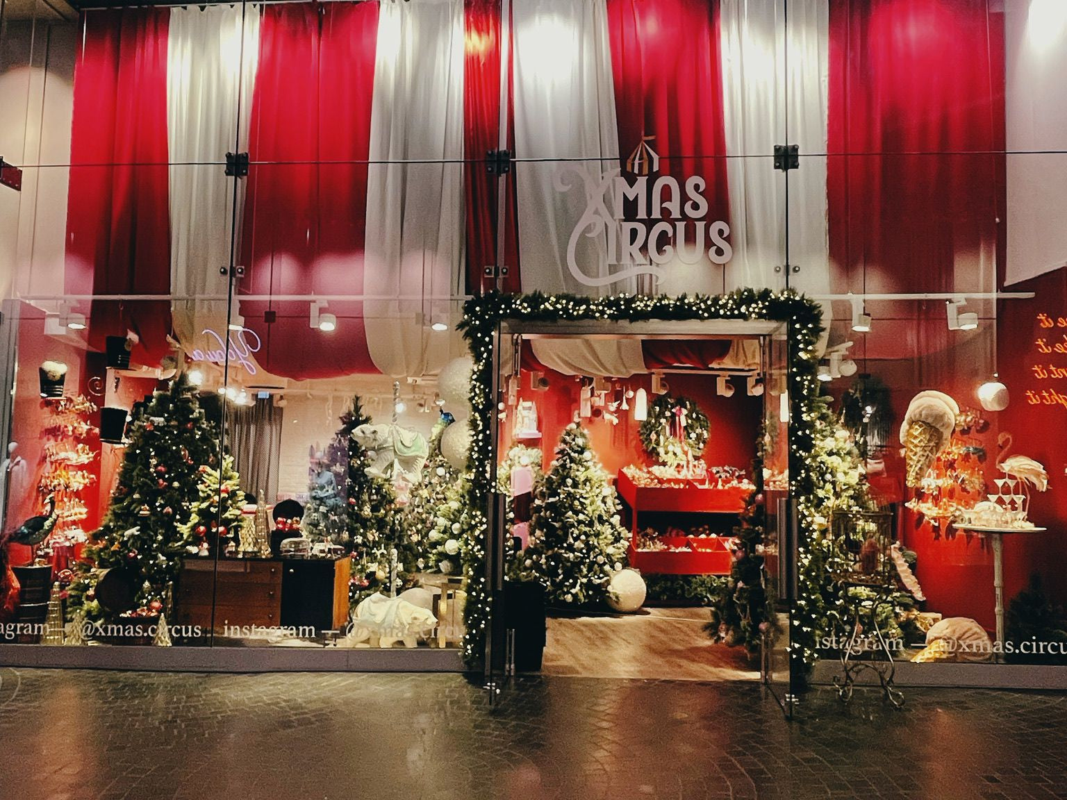 Butikkfasade Xmas Circus