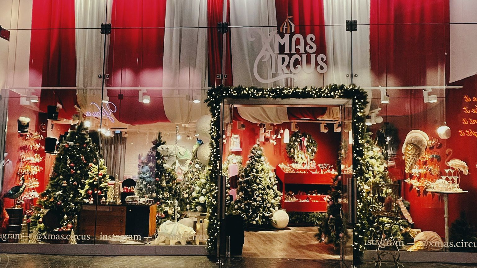 Butikkfasade Xmas Circus