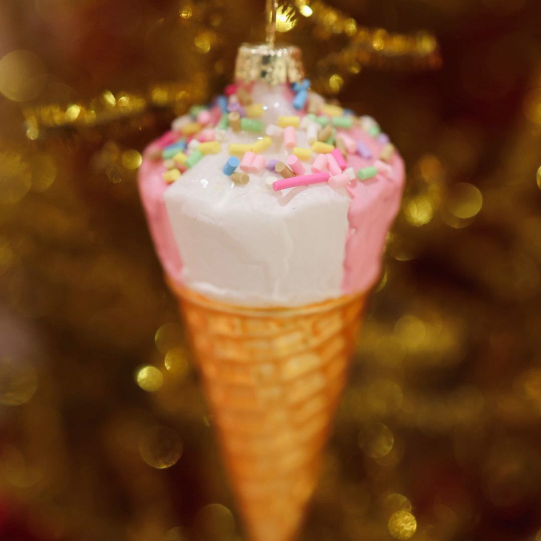 Ice cream -strawberry with sprinkles