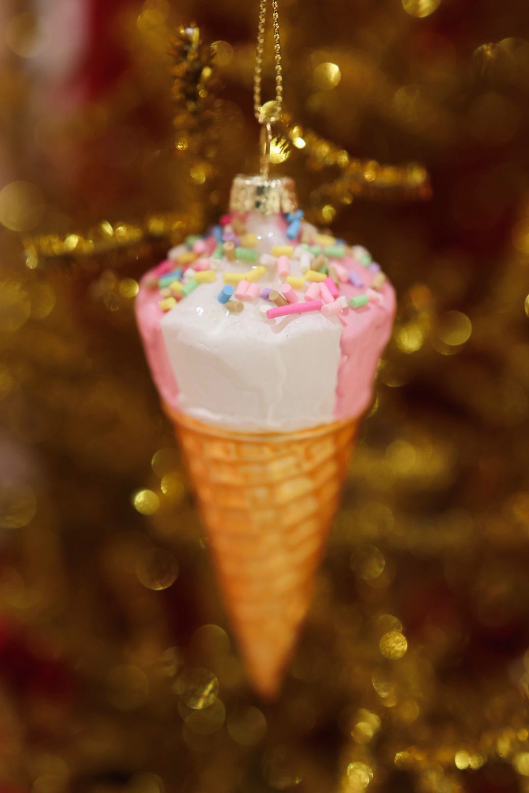 Ice cream -strawberry with sprinkles