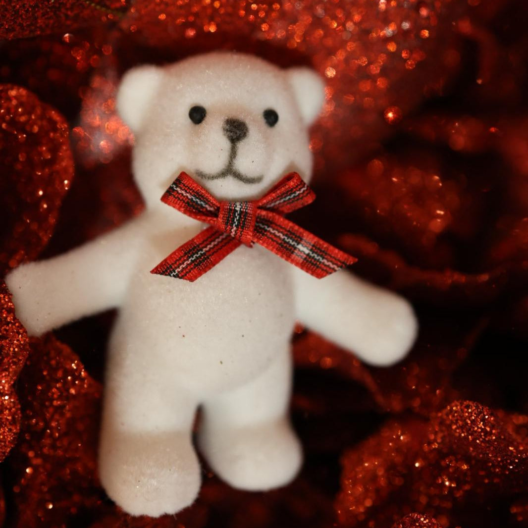 White bear - check bow