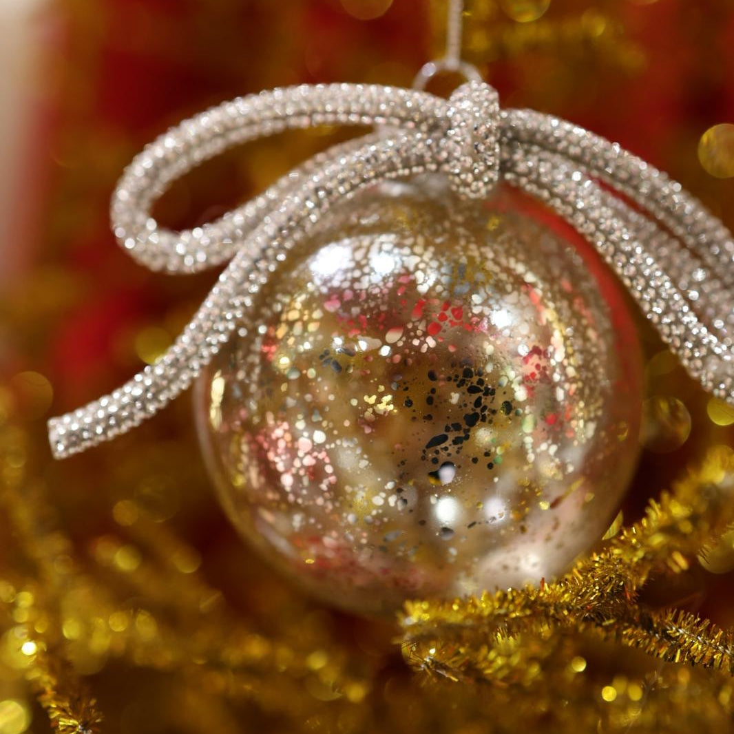 Glass Bauble with Diamond Bow 10cm