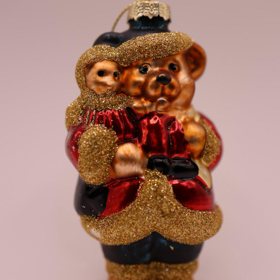 Teddy with small teddy