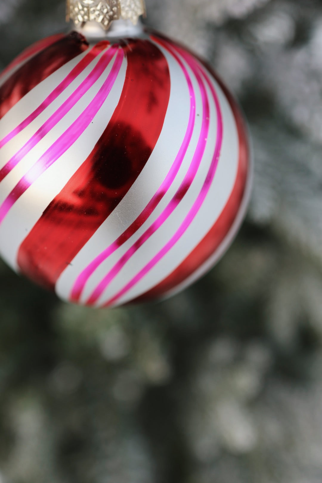 Julekule Candy Swirl Rød / Rosa