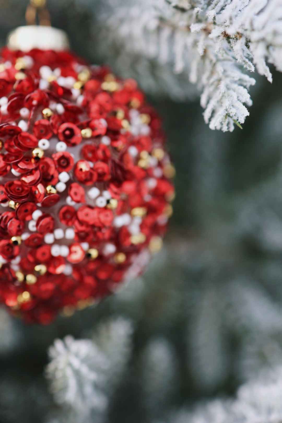 Glitterball - Red Tinsel